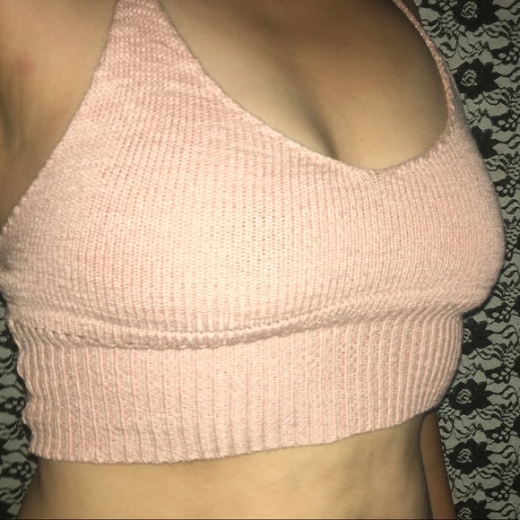 Baby Pink crochet super crop top - Picture 1 of 3